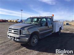 2005 Ford F350 DRW Crew Cab Service Truck 