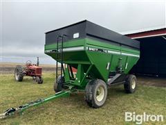 Brent 740 Gravity Wagon 