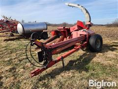 Gehl 3038 Pull-Type Forage Harvester 