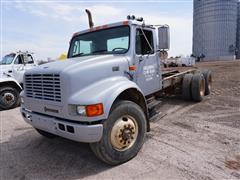 1998 International 4900 T/A Cab & Chassis 