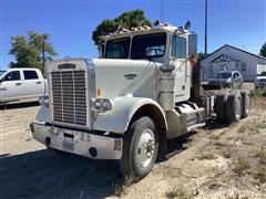 1982 Freightliner FLC120 T/A Day Cab Truck Tractor 