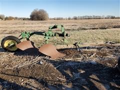 items/9eea9ca9855442e2b50ba5ac9cea440f/1947johndeeremttractorwbladesicklemower2-bottomplow_8344b75582b847e5bdbe83a0c12480e1.jpg