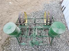 items/9f6c150b388eec11b8210003fff90f6a/johndeere2rowplanter-8_d3e8ee7cf12f4933be9c54e45b2120e1.jpg