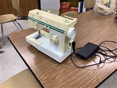 Singer CM17C Sewing Machine 