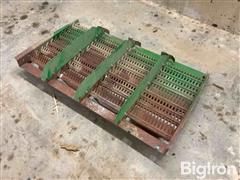 John Deere 9870 Pre-Cleaner Sieve Section 