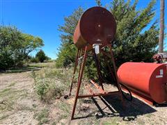 300-Gallon Fuel Tank W/Stand 