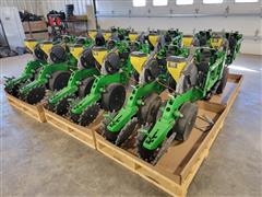 John Deere Max Emerge XP Cast Iron Shank Row Units 