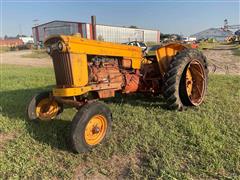 1961 Minneapolis-Moline M5 2WD Tractor 