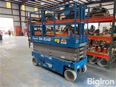 2015 Genie GS2632 Scissor Lift 