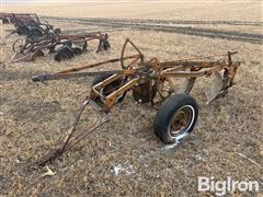 Allis-Chalmers 3-Bottom Pull-Type Plow 