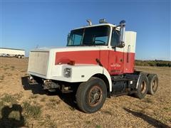 1993 White GMC WG64T T/A Truck Tractor 