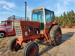 1979 International 186 Hydro 2WD Tractor 