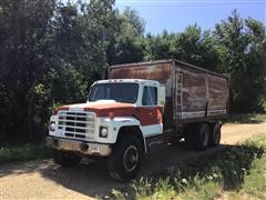 1981 International F1954 T/A Grain Truck 