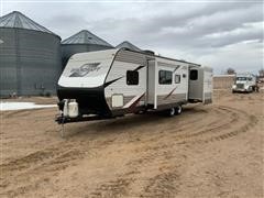 2015 Starcraft Travel Trailer W/slide-outs 