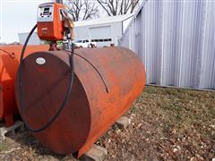 560 Gallon Unleaded Gas Tank W/Pump 