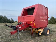 New Holland 688 Round Baler 