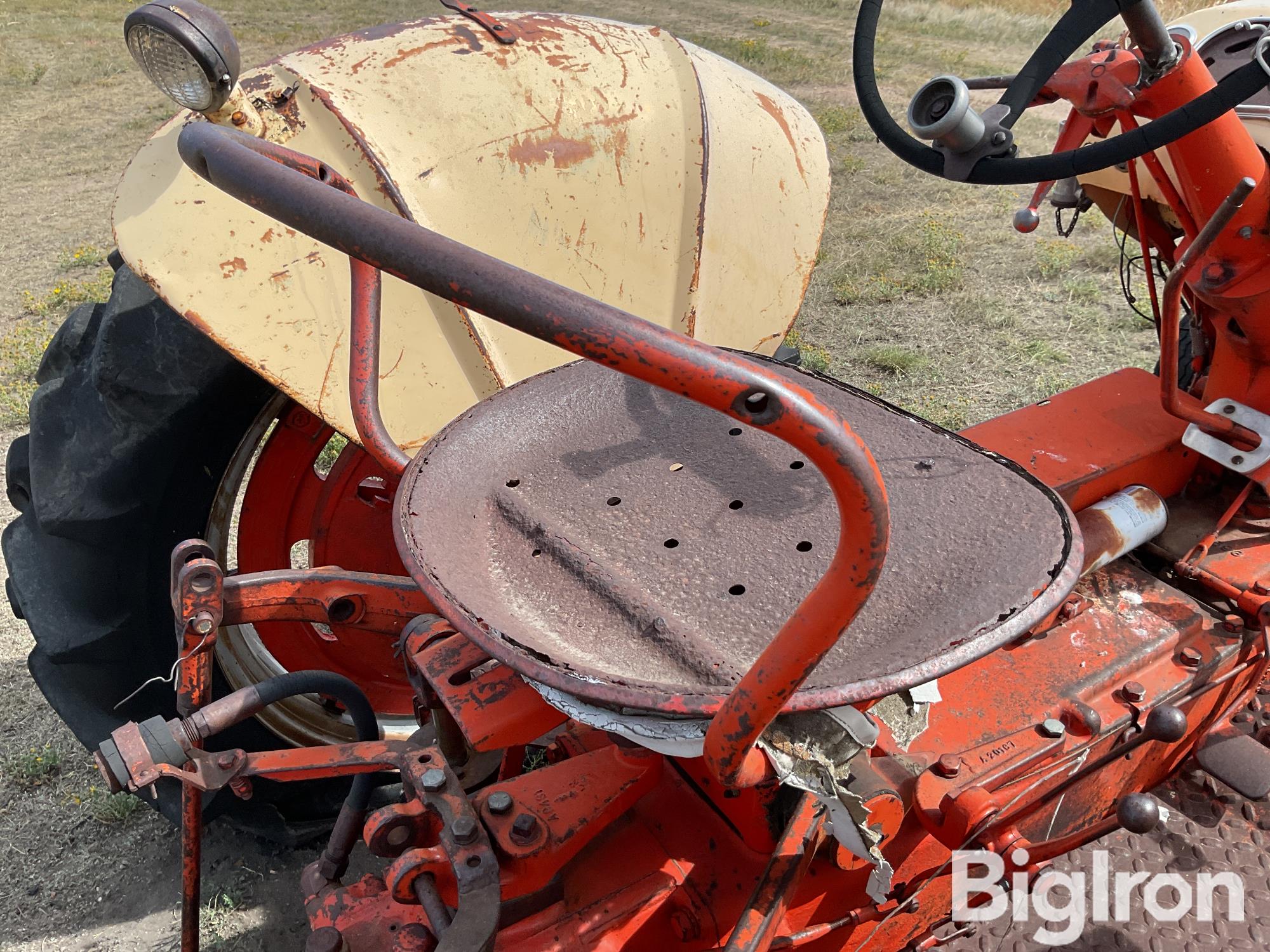 items/a207935bde4240b3bcd6144689d38e39/1958jicase801browcrop2wdtractor_4dff2192ba4f4529972e3a503caed67a.jpg