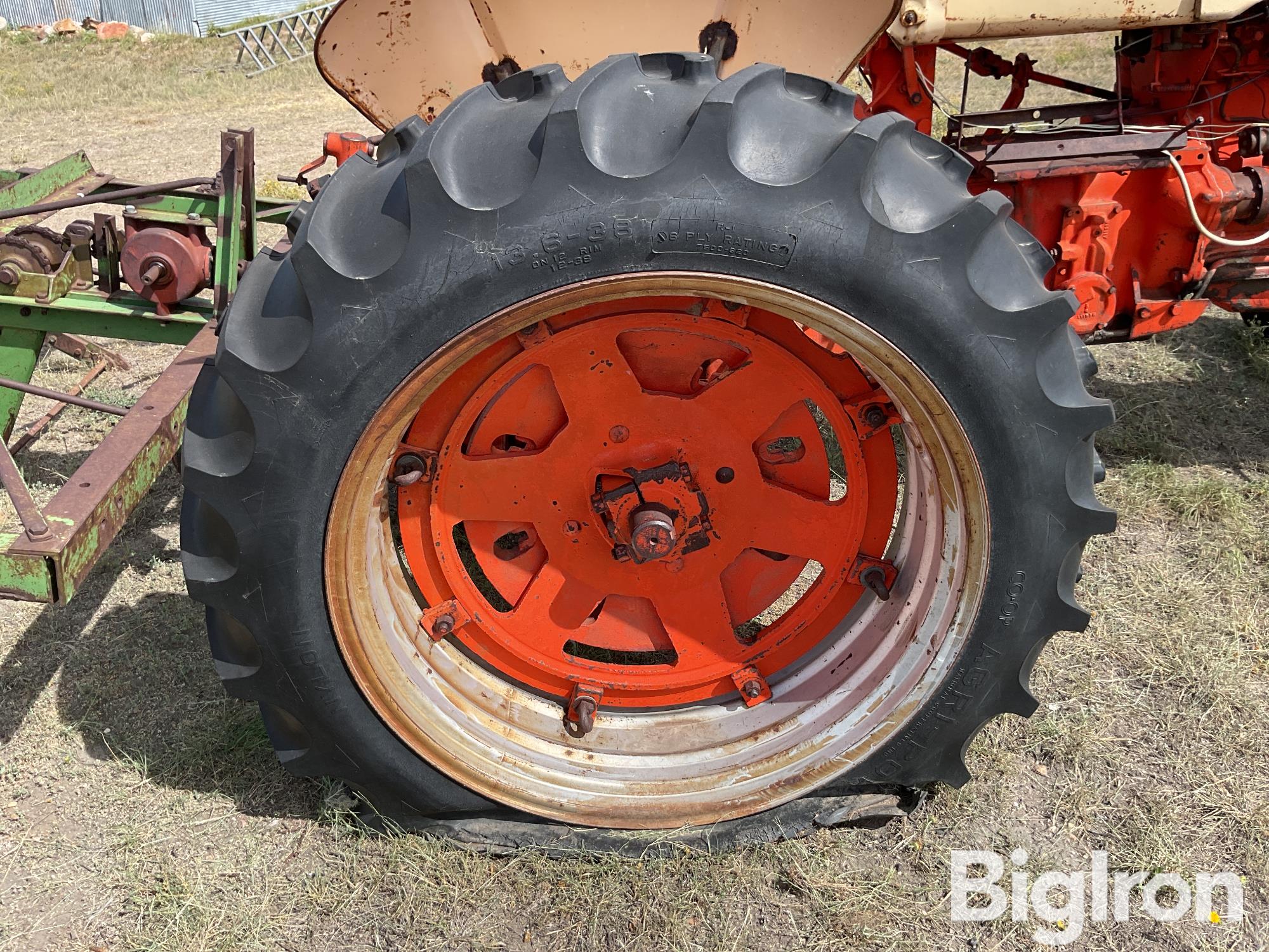 items/a207935bde4240b3bcd6144689d38e39/1958jicase801browcrop2wdtractor_624ff9bfbe944535ba81ca6e4077fb5f.jpg