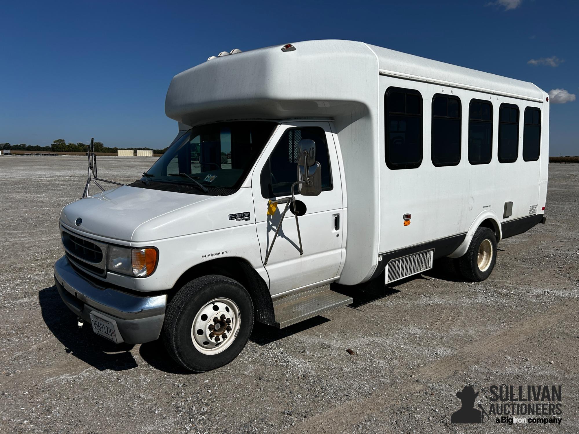 1998 Ford E-Super Duty 14 Passenger Bus 