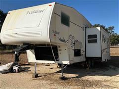 2001 Forest River Wildcat T/A Travel Trailer 