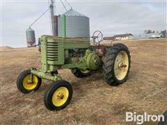 1951 John Deere G 2WD Tractor 