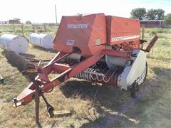 Hesston 4600 Small Square Baler 