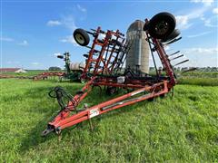 Case IH PTX300 32’ Chisel Plow 