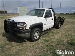2007 Chevrolet C2500HD Silverado 4x4 Pickup W/Cannonball Bale Bed 