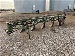 John Deere Semi Mounted Plow 