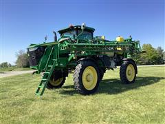 2016 John Deere R4038 Self-Propelled Sprayer 