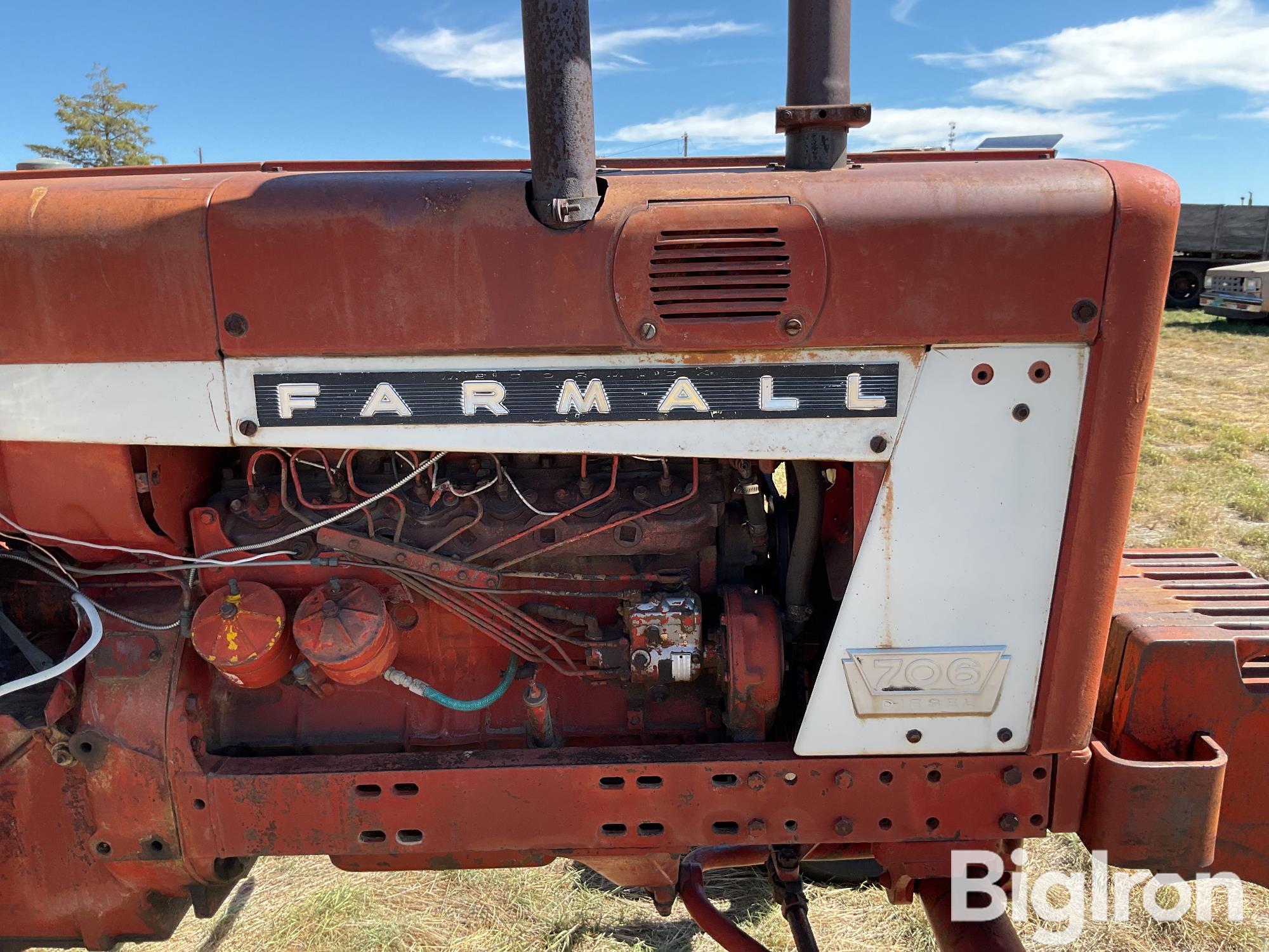 items/a39e31d313e543e089190c726e4d30e7/1965international7062wdtractor_2e70d224b65641cf8eca3cb897bab0f5.jpg