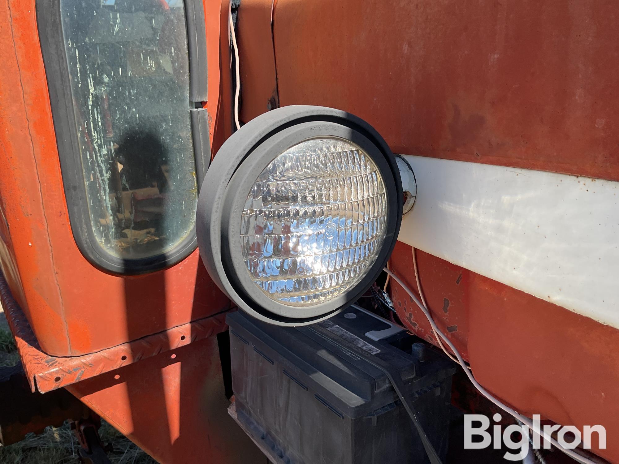 items/a39e31d313e543e089190c726e4d30e7/1965international7062wdtractor_b7fb89cdb0ce4170bf2166cdf71154cb.jpg