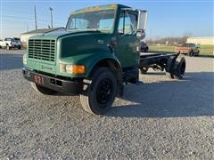 1997 International 4900 S/A Cab & Chassis 