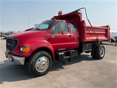 2001 Ford F650XLT Super Duty 2WD Extended Cab 4-Door Dump Truck 
