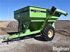 Parker 4500 Grain Cart 