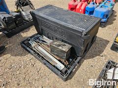 Packer Plastic Tote & Threaded Rod 