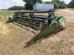 John Deere 220 Header 