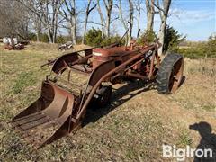 1950 International Farmall H 2WD Tractor 