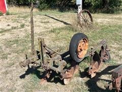 John Deere 3-Point Mounted Plow 