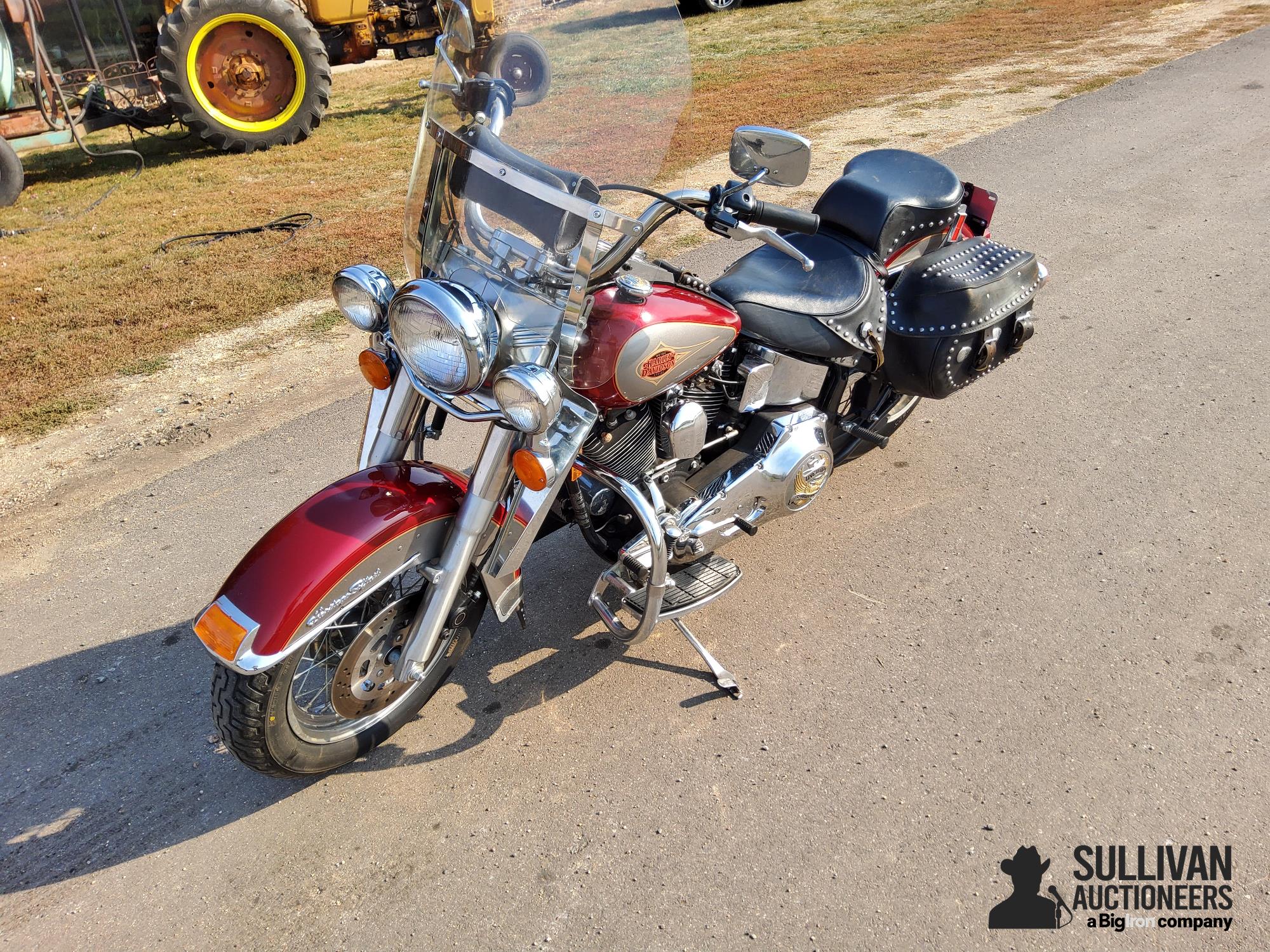 1997 Harley-Davidson Heritage Softail FLSTC Motorcycle 