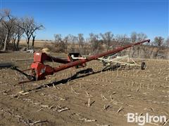 Farm King 1070 Auger 