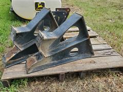 items/a671dd0a1cf5ed11a81c6045bd4ccc74/johndeereliquidfertilizertanksbrackets_744f57b10d204edf8eca67a08286dcc5.jpg