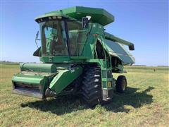 1994 John Deere 9600 2WD Combine 