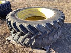 John Deere Flat Plate Bolt On Rims & 380/90R46 Tires 