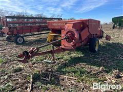 1972 New Holland 276 Hayliner Small Square Baler 