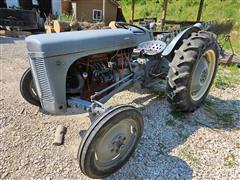 1953 Ferguson TO-30 2WD Tractor 
