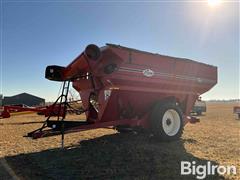 J & M Manufacturing Co 1050-22D Grain Cart 