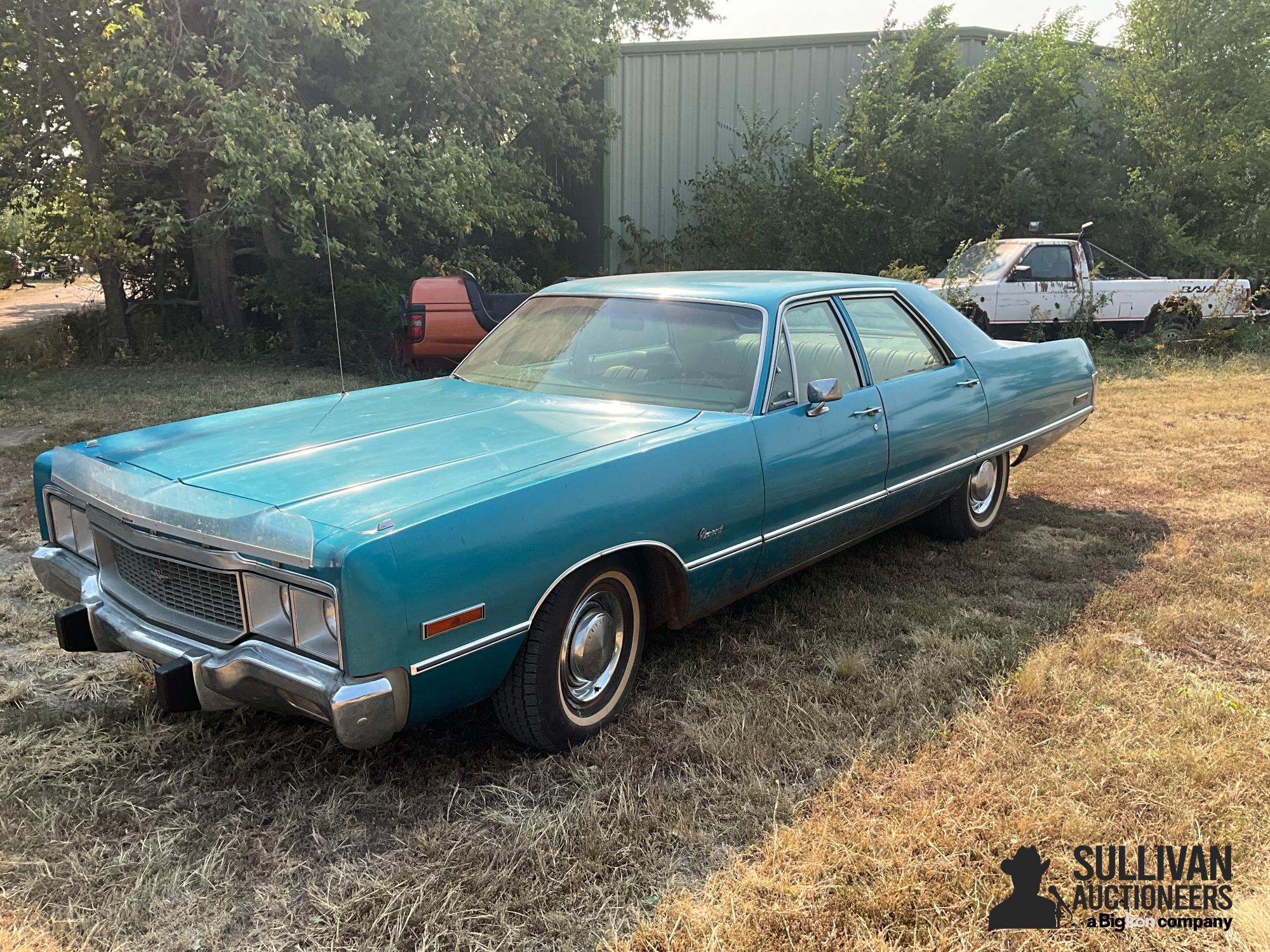 1973 Chrysler Newport 4-Door Sedan 