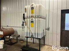 Snyder Pneumatic Poly Bulk Oil Tanks W/Contents 