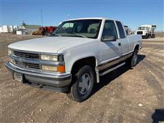 1998 Chevrolet Silverado 1500 4x4 Extended Cab Pickup 